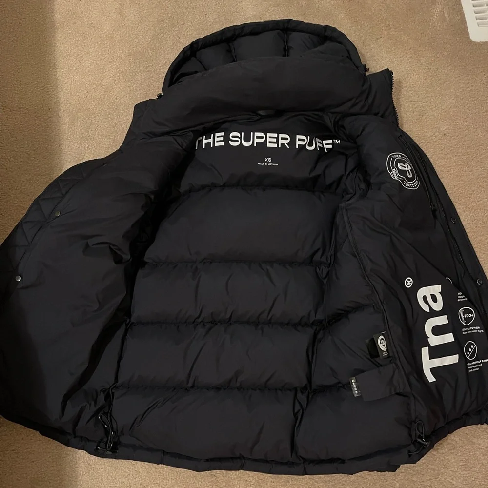Aritzia super puff- XS - Picture 1 of 2